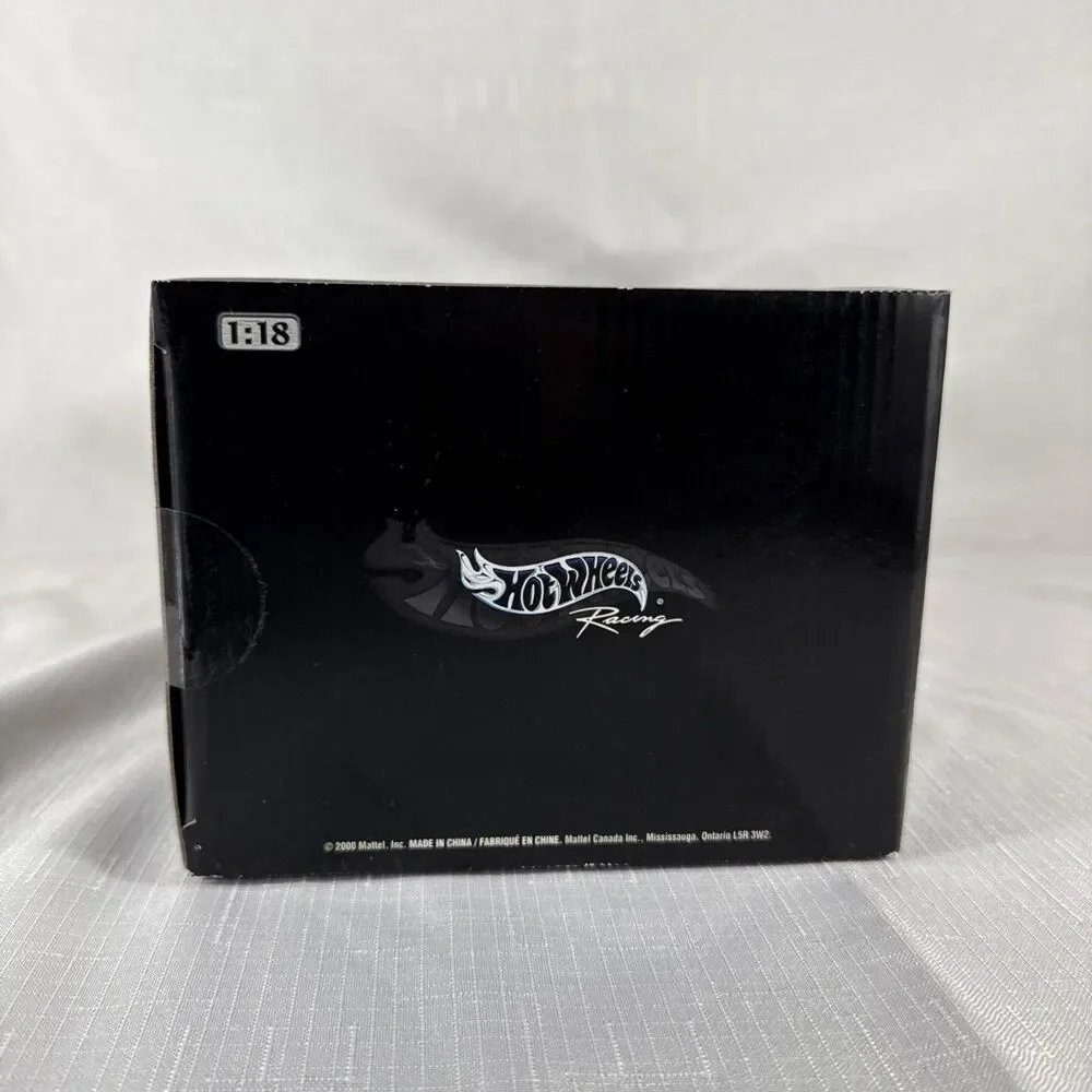 Hot Wheels Racing 1:18 Ferrari F2003-GA Michael Schumacher